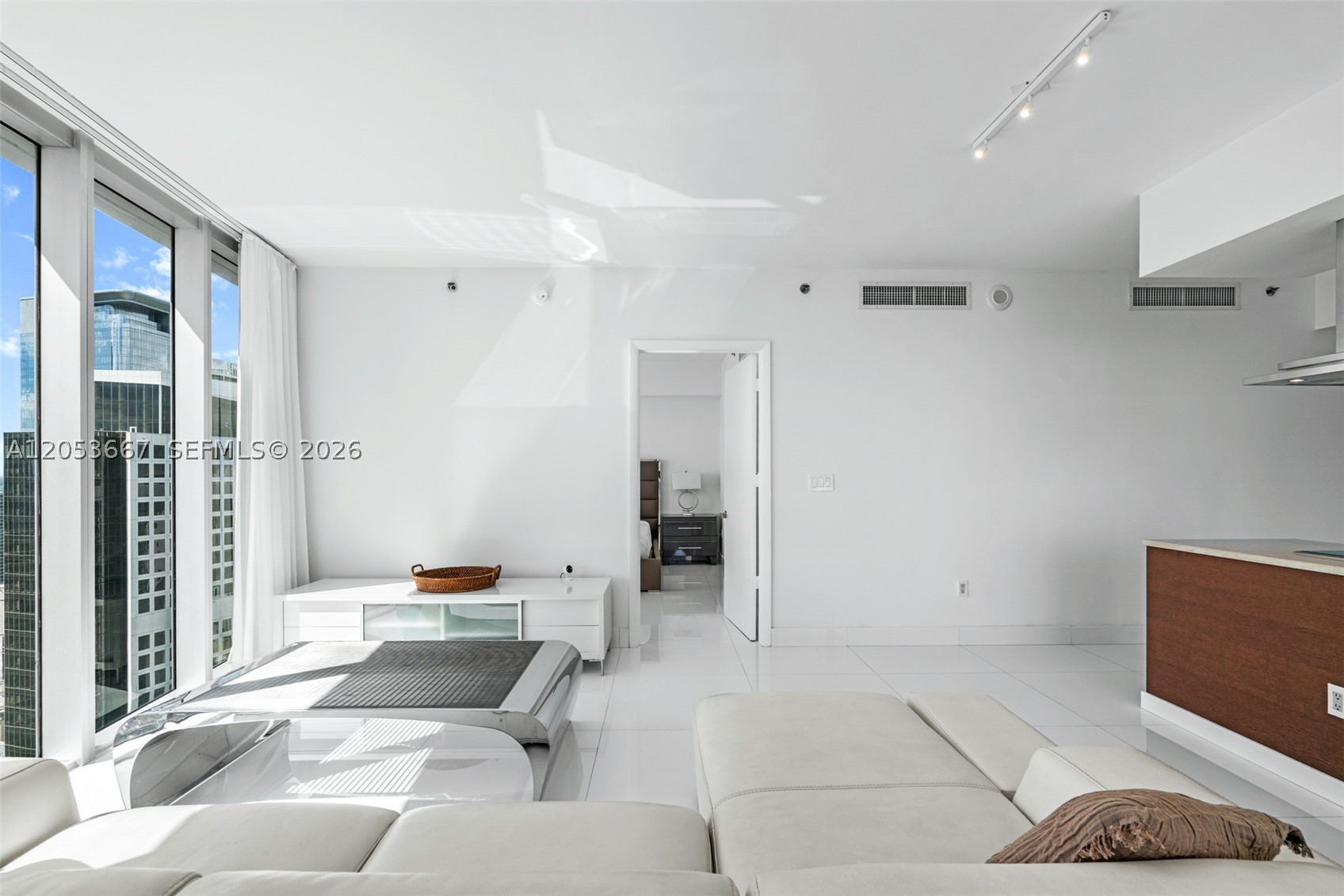 485 Brickell Ave #4410, Miami FL 33131