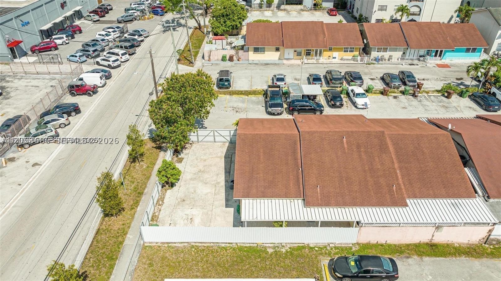 330 W 74th Pl #330, Hialeah FL 33014