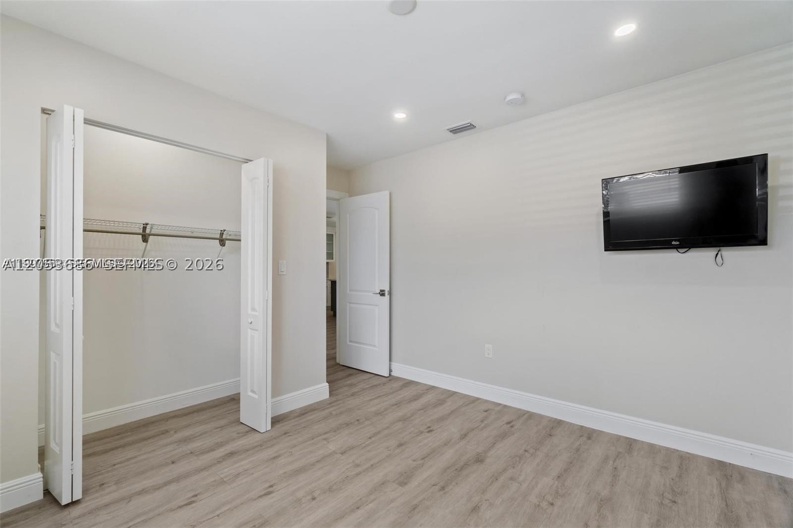 330 W 74th Pl #330, Hialeah FL 33014