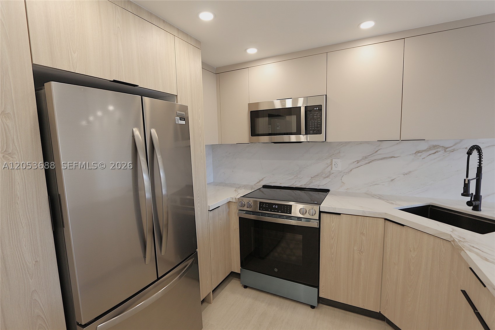 801 NW 47th Ave #518W, Miami FL 33126