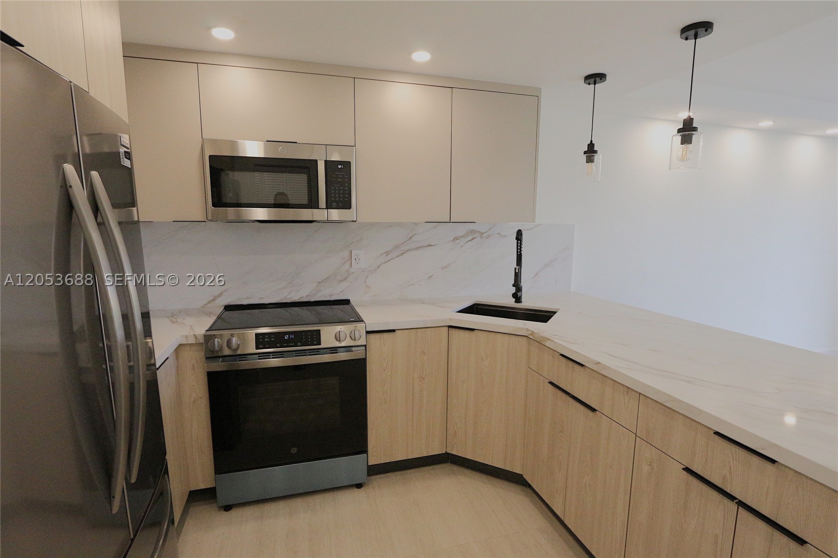 801 NW 47th Ave #518W, Miami FL 33126