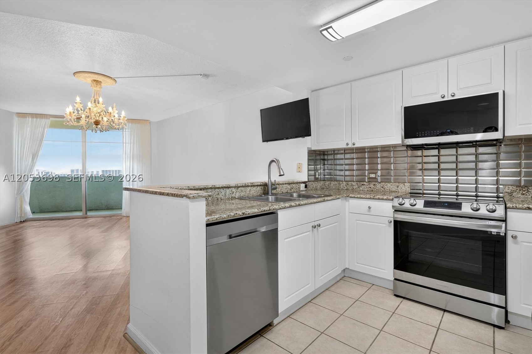 19501 W Country Club Dr #2401, Aventura FL 33180