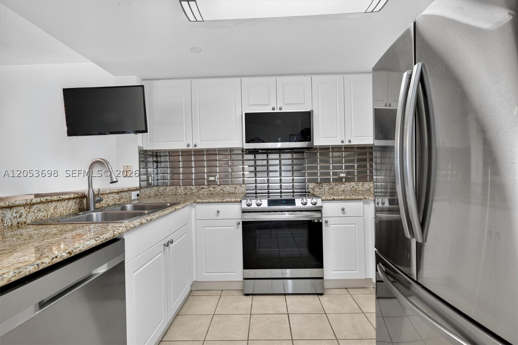 19501 W Country Club Dr #2401, Aventura FL 33180