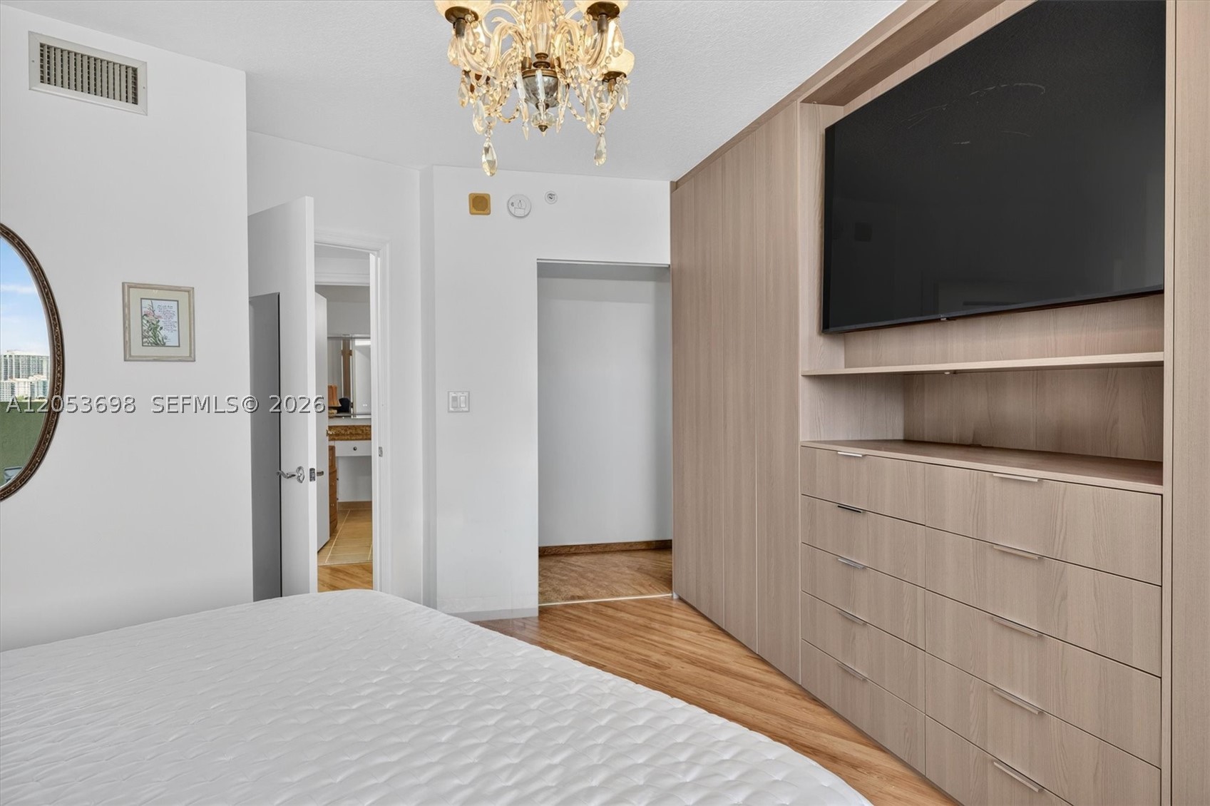 19501 W Country Club Dr #2401, Aventura FL 33180