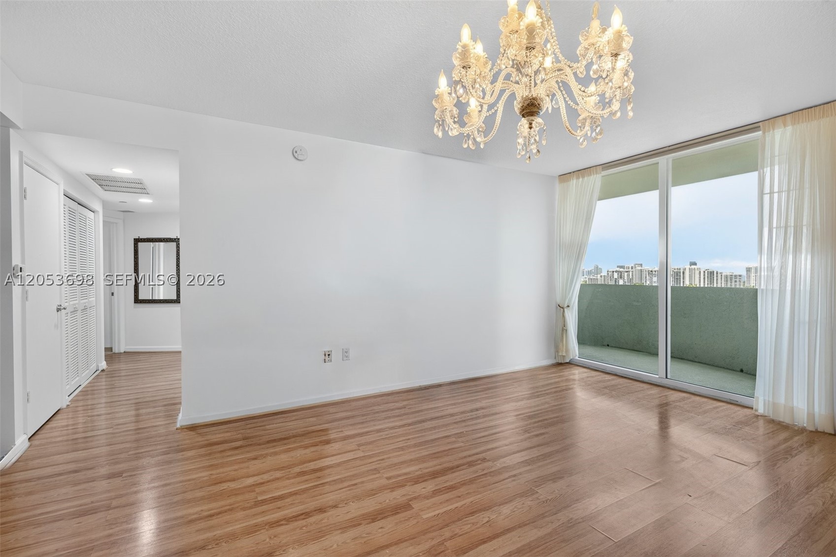 19501 W Country Club Dr #2401, Aventura FL 33180