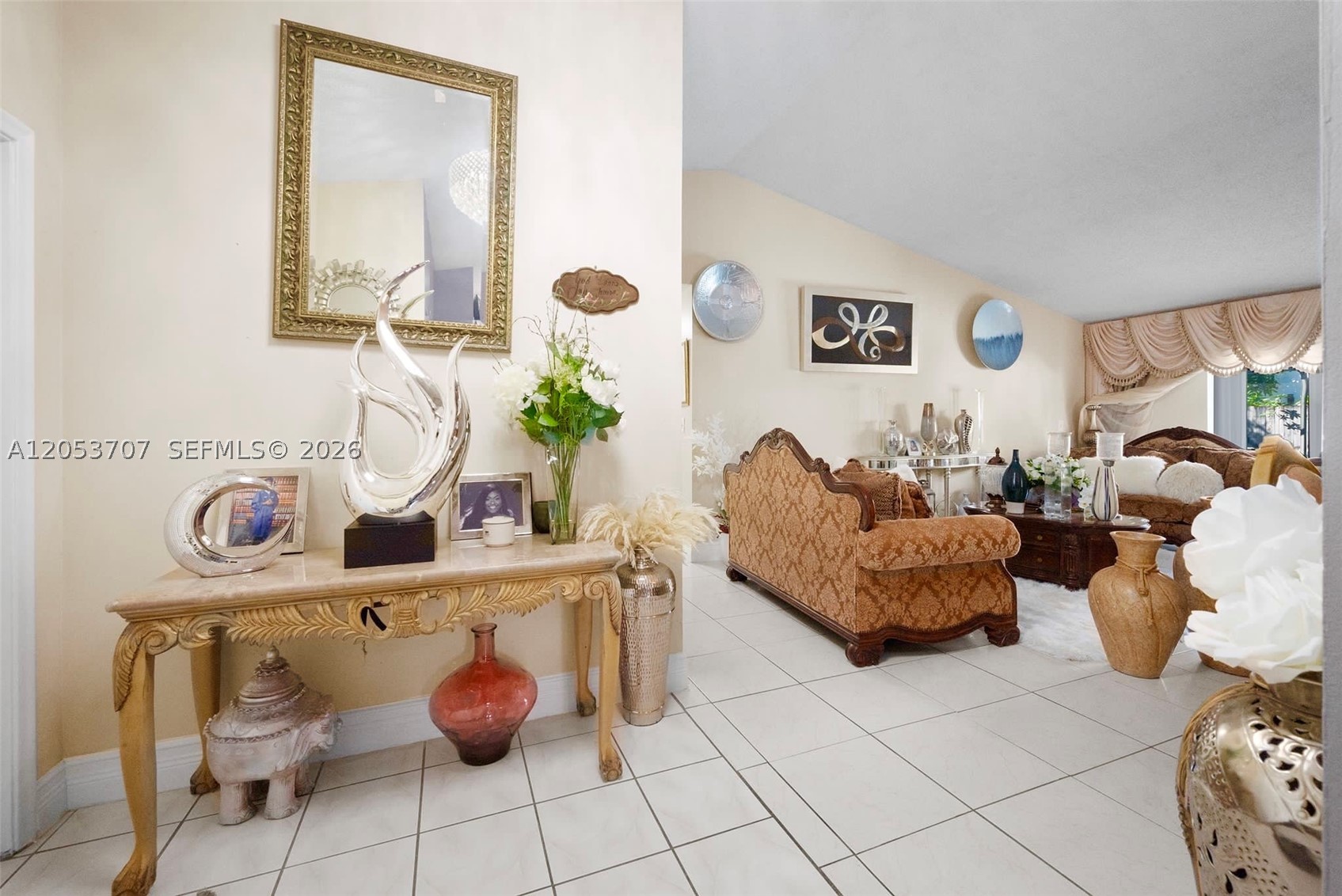 4921 NW 83rd Ave, Lauderhill FL 33351