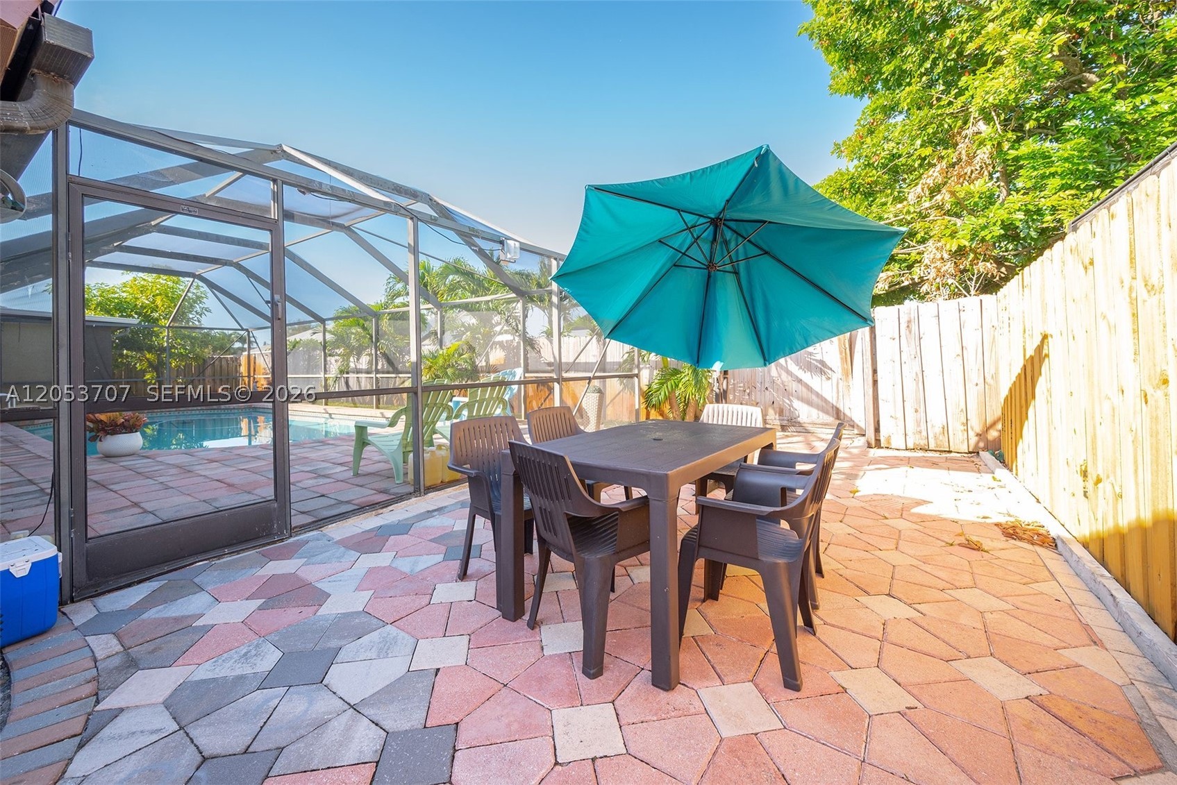 4921 NW 83rd Ave, Lauderhill FL 33351