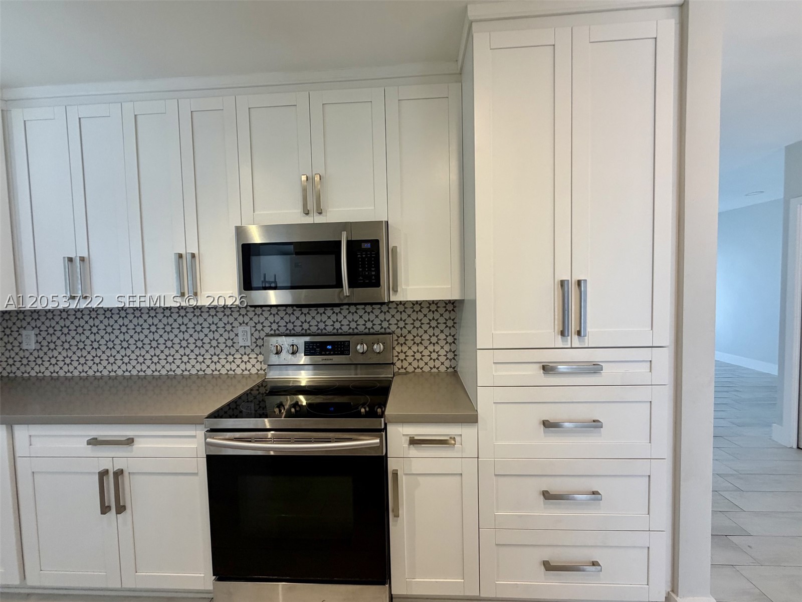 6320 SW 24th St, Miami FL 33155