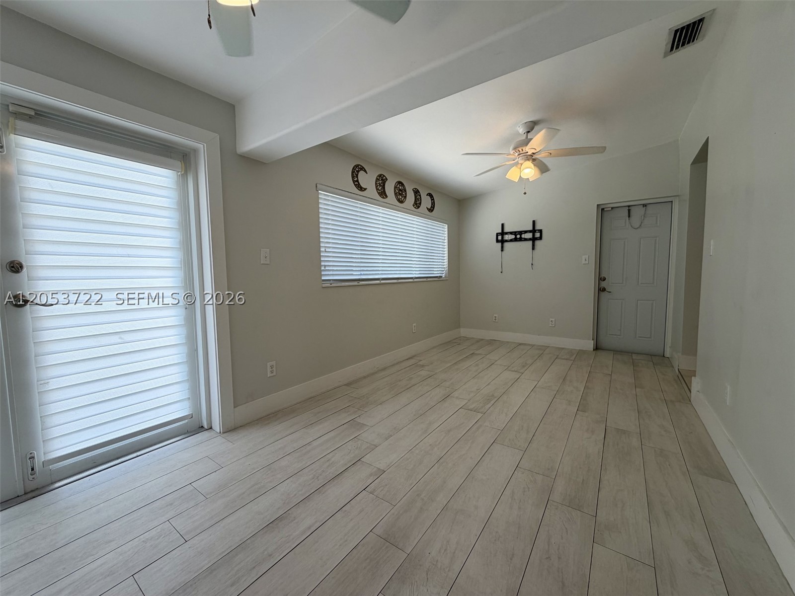 6320 SW 24th St, Miami FL 33155