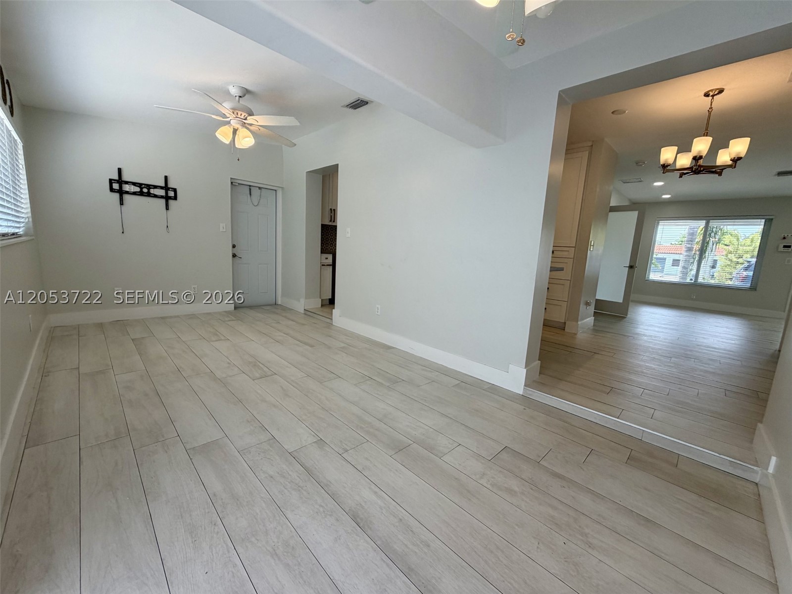 6320 SW 24th St, Miami FL 33155