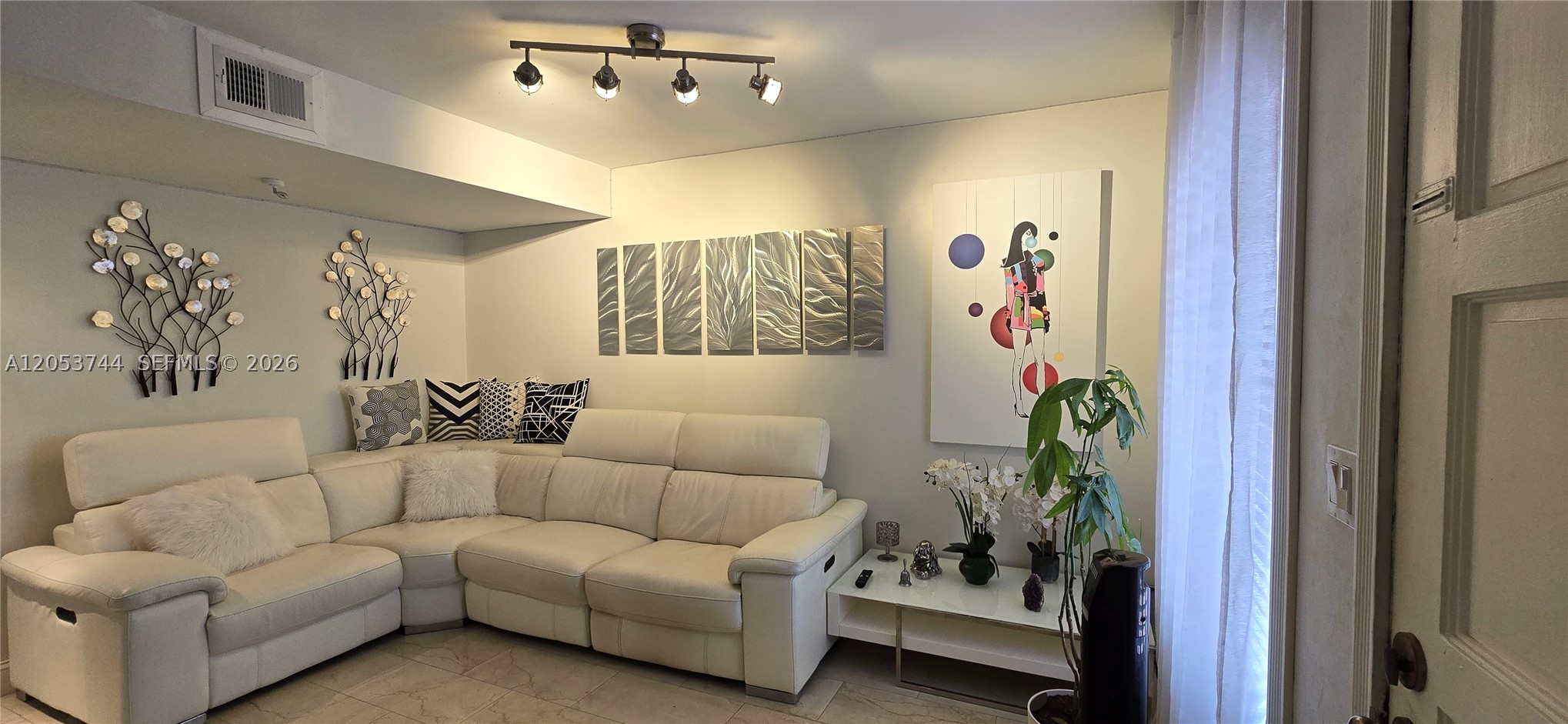 1345 W 41st St #6, Hialeah FL 33012