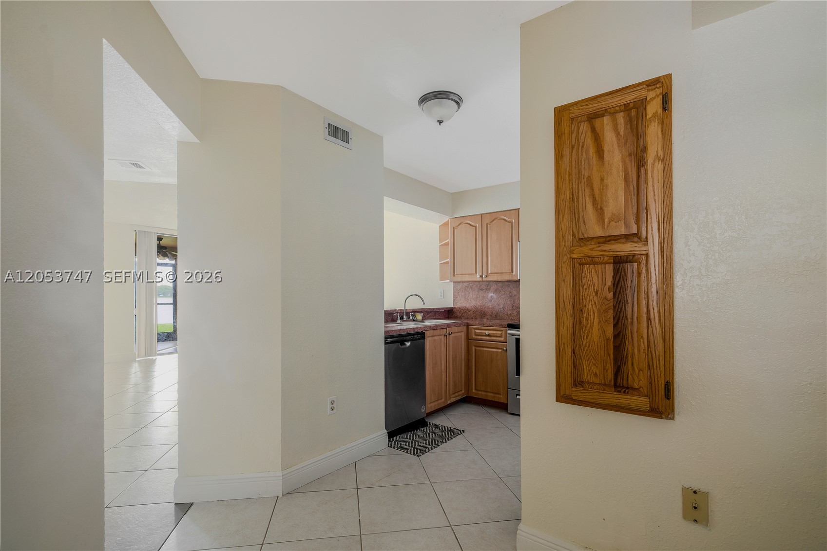 15545 N Miami Lakeway N #102, Miami Lakes FL 33014