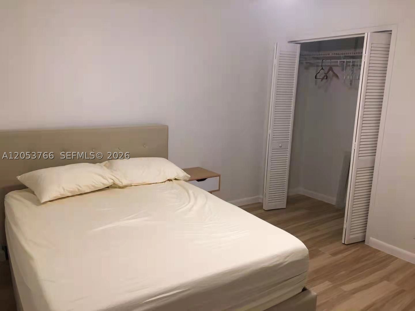 3660 NE 166th St #415, North Miami Beach FL 33160
