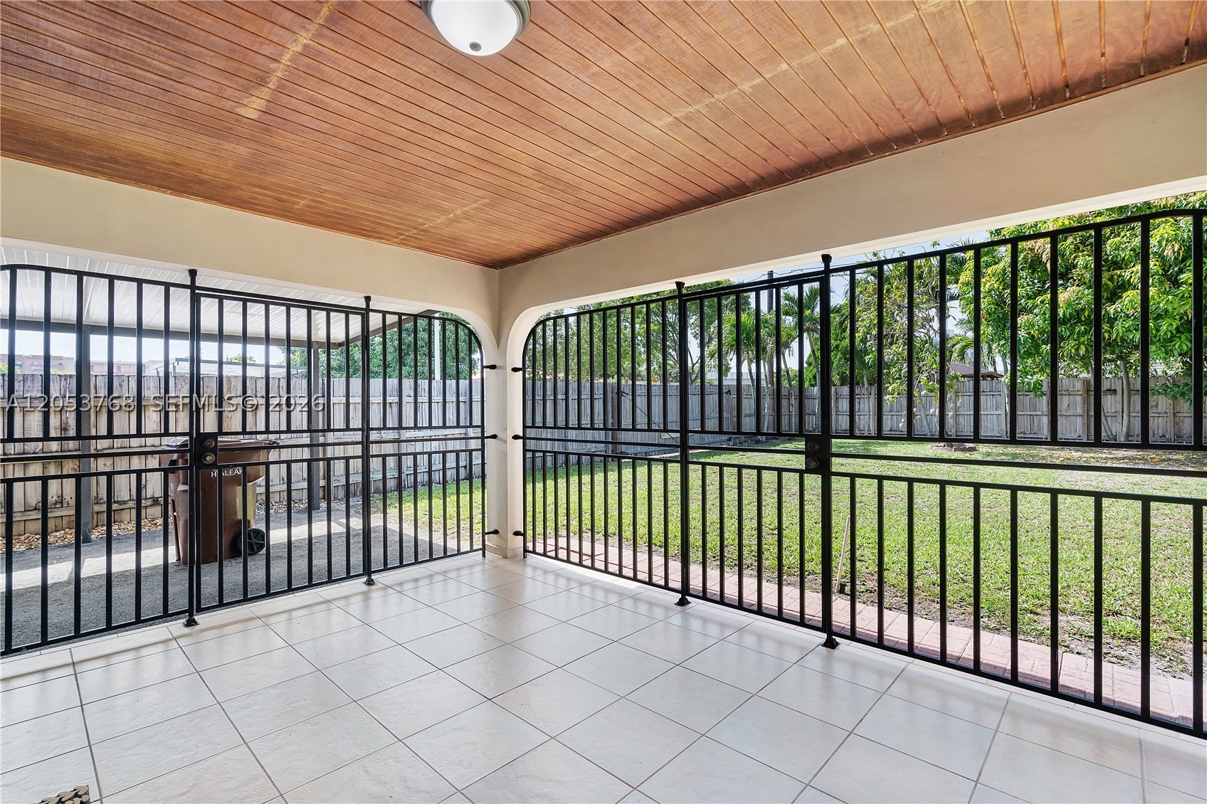 601 E 22nd St #601, Hialeah FL 33013
