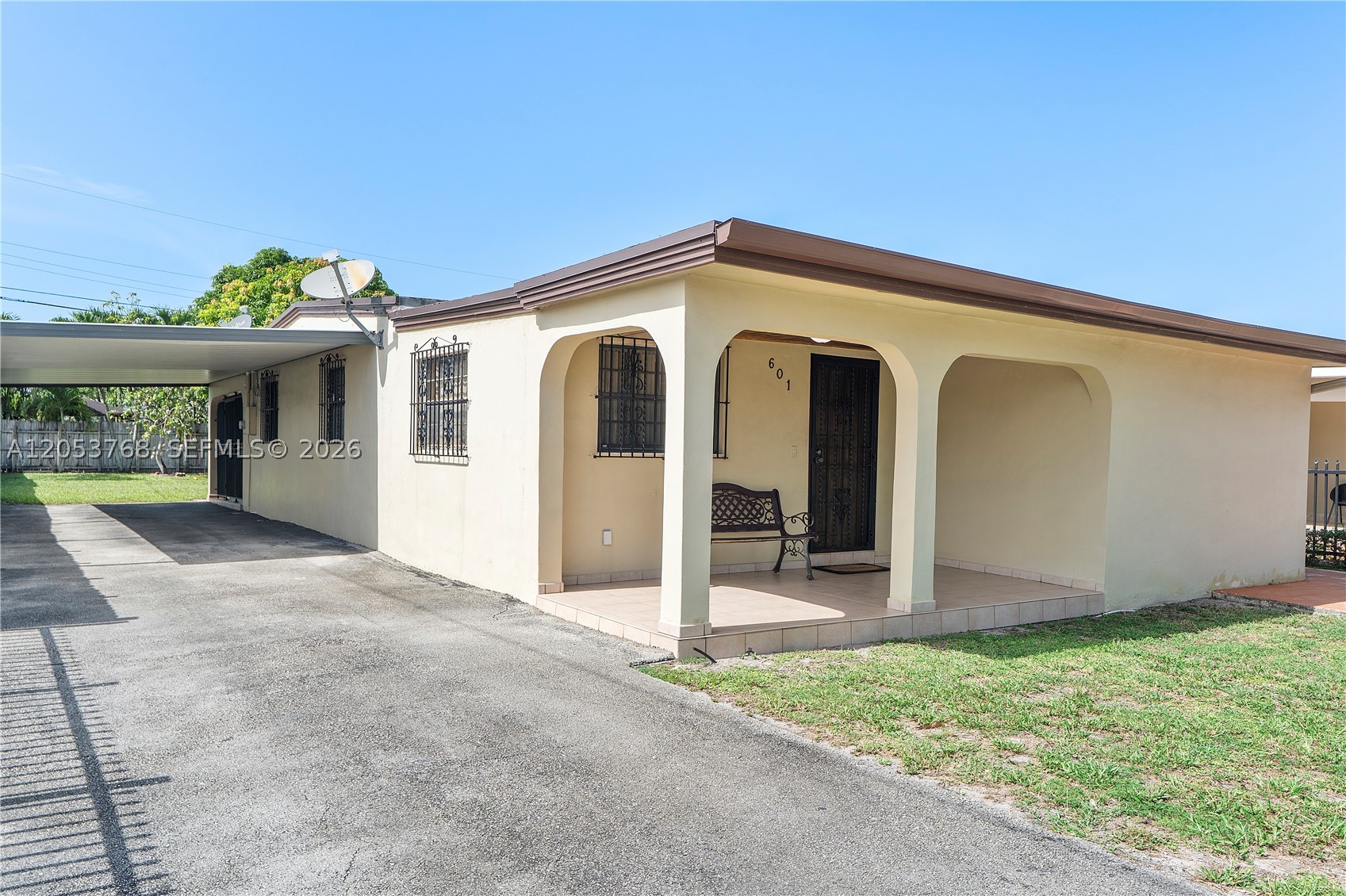 601 E 22nd St #601, Hialeah FL 33013