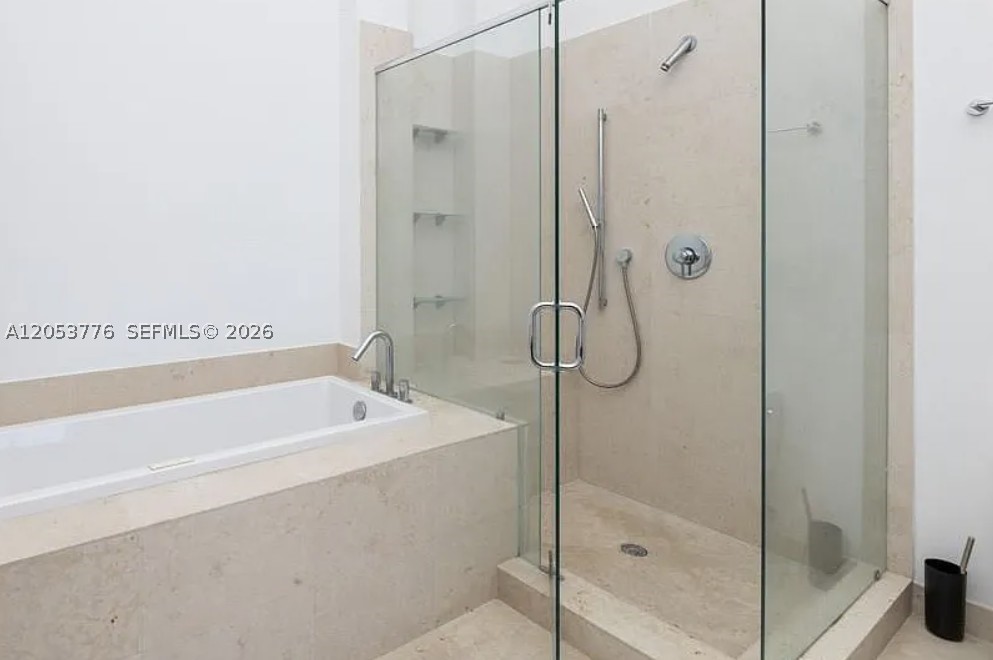 495 Brickell Ave #4105, Miami FL 33131