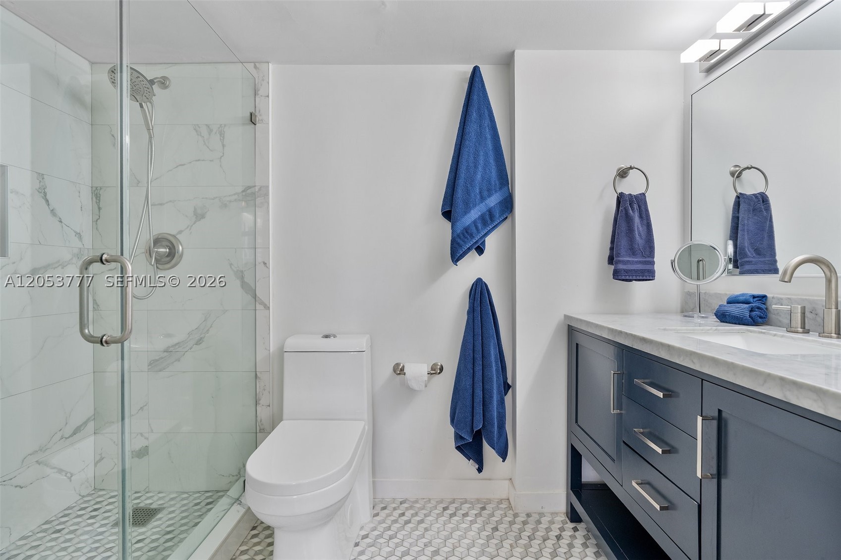 1200 Brickell Bay Dr #2423, Miami FL 33131