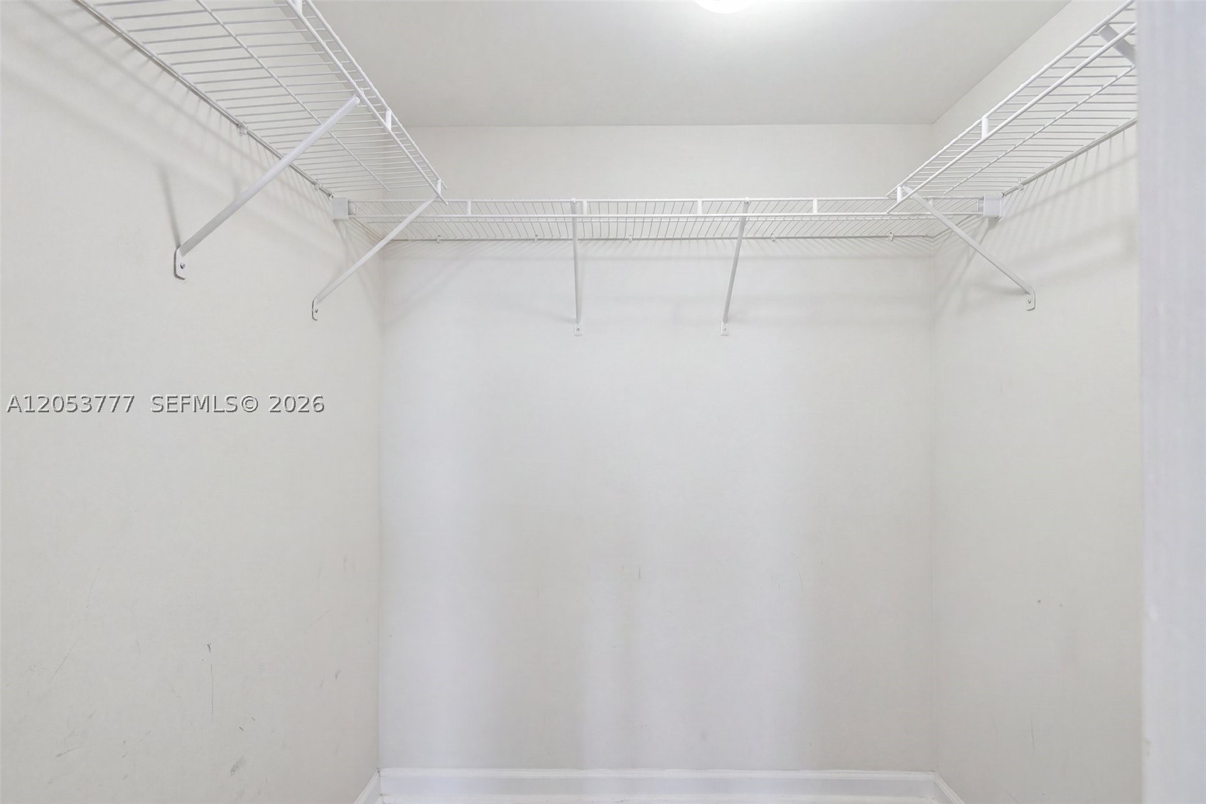 1200 Brickell Bay Dr #2423, Miami FL 33131