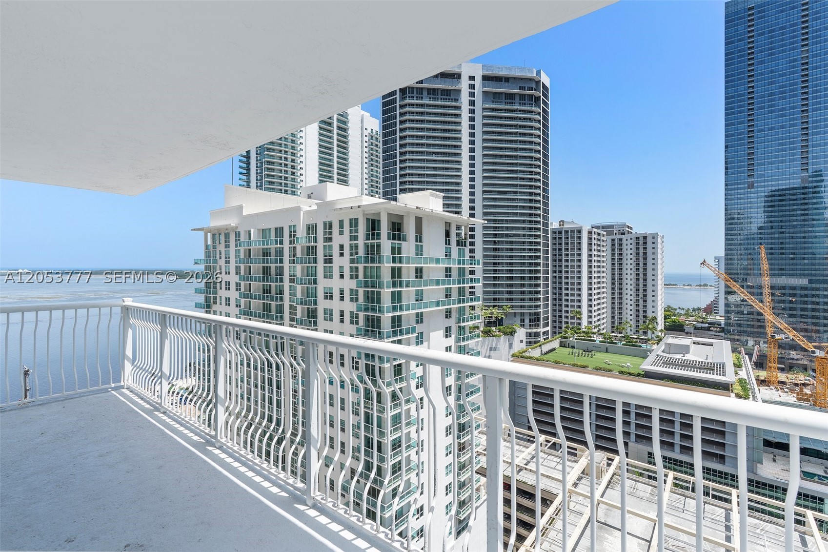 1200 Brickell Bay Dr #2423, Miami FL 33131