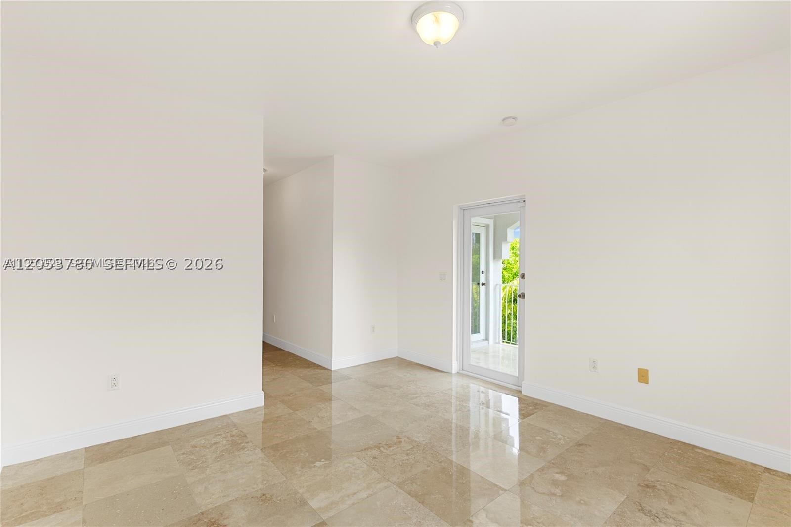 4023 SW 10th St, Miami FL 33134