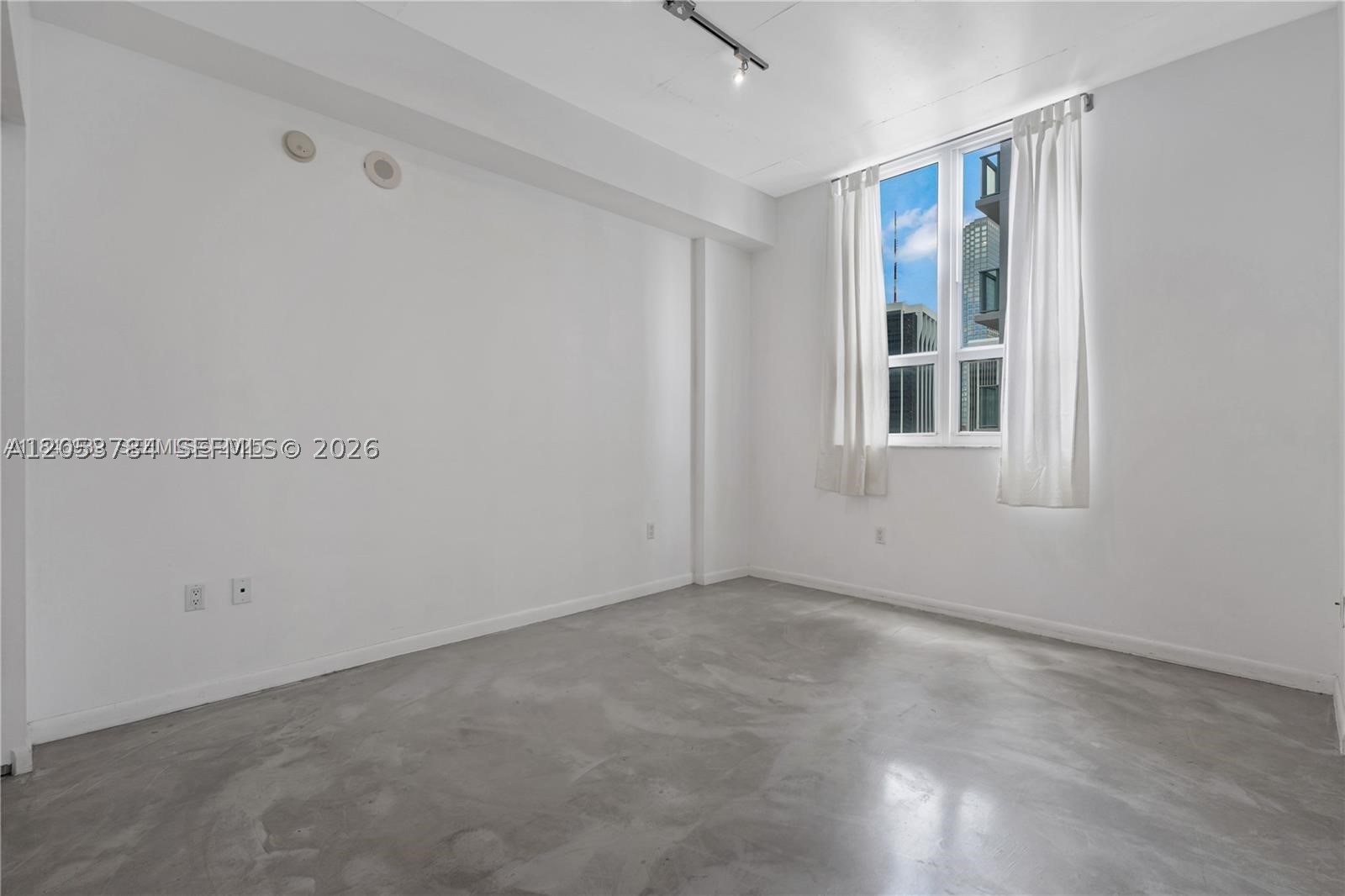 234 NE 3rd St #2109, Miami FL 33132