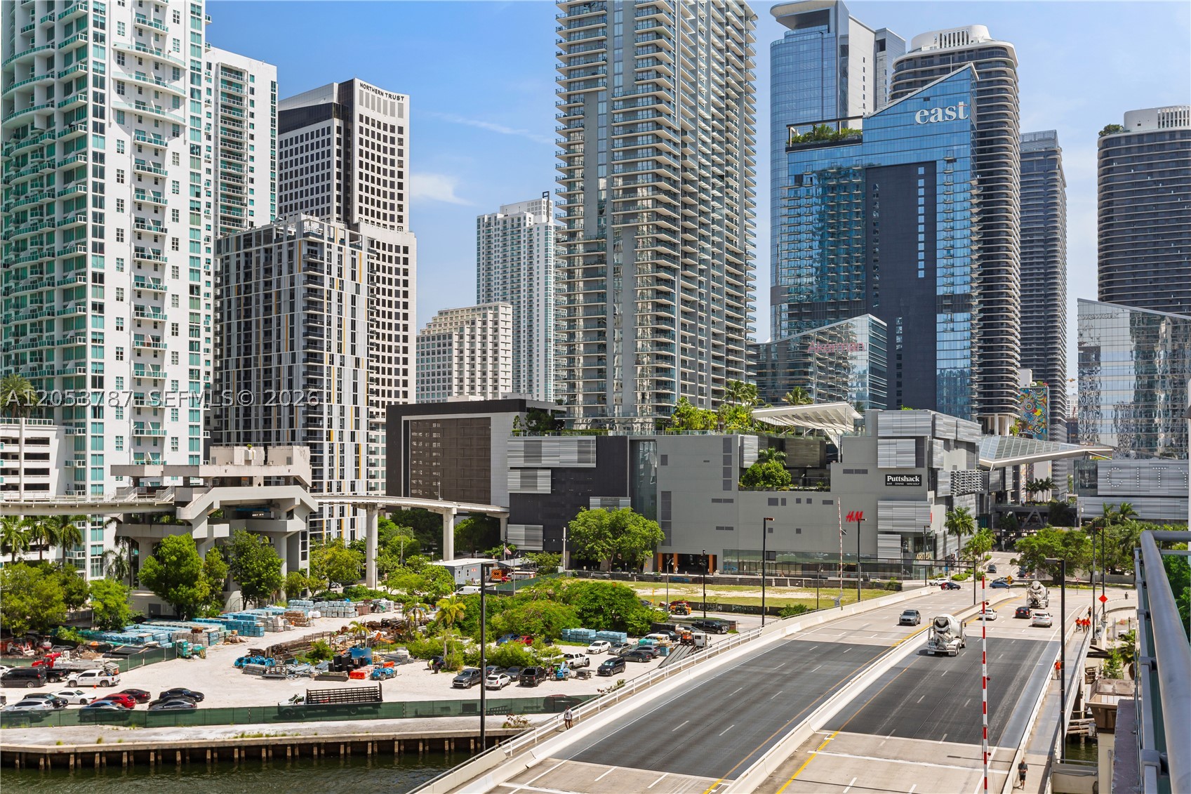 350 S Miami Ave #2102, Miami FL 33130