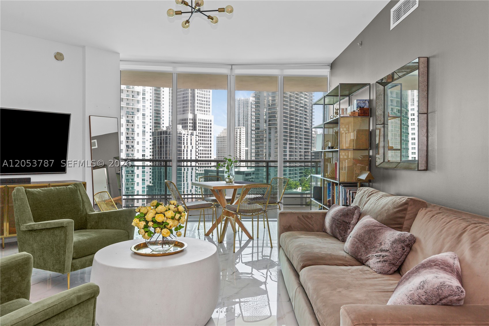 350 S Miami Ave #2102, Miami FL 33130