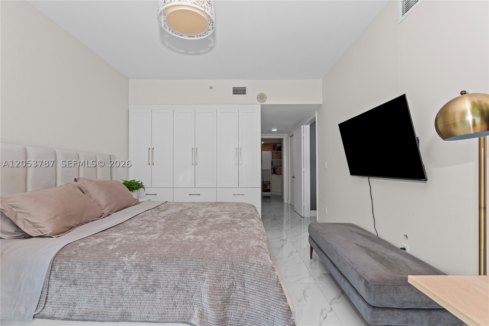 350 S Miami Ave #2102, Miami FL 33130
