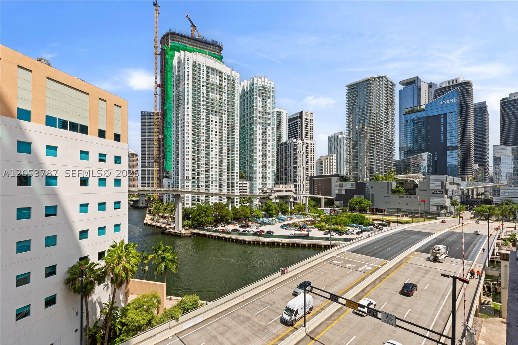 350 S Miami Ave #2102, Miami FL 33130