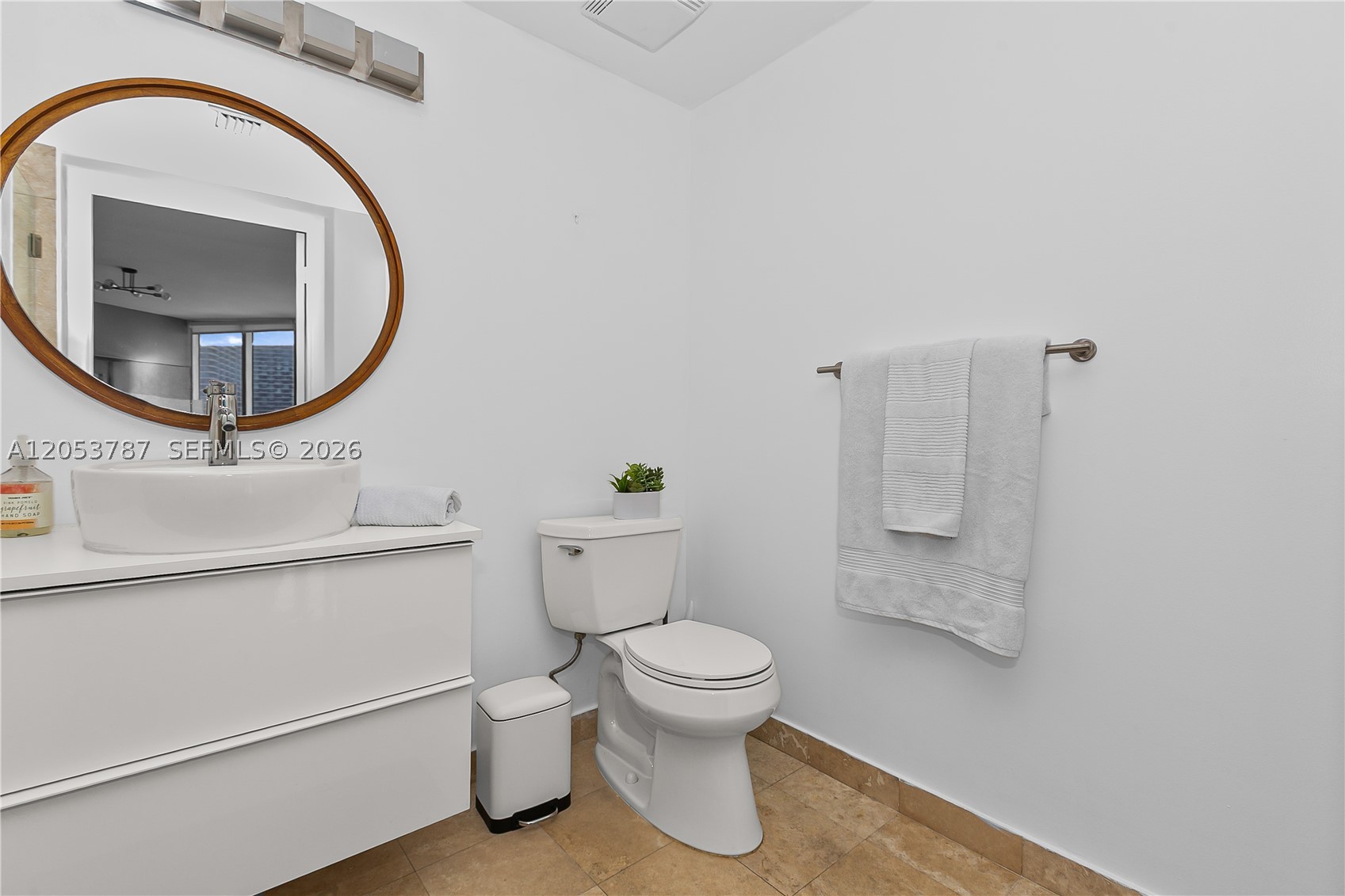 350 S Miami Ave #2102, Miami FL 33130