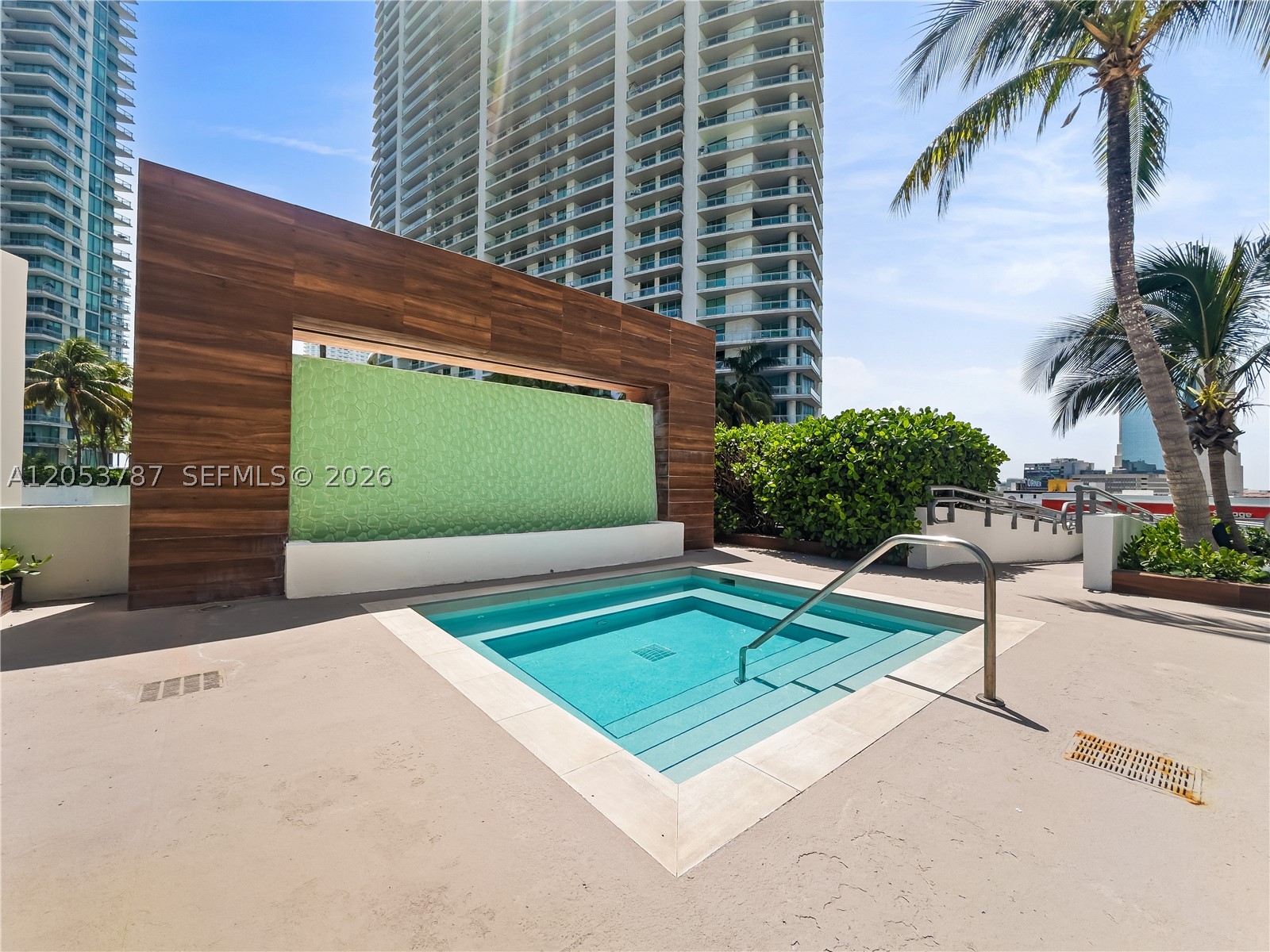350 S Miami Ave #2102, Miami FL 33130