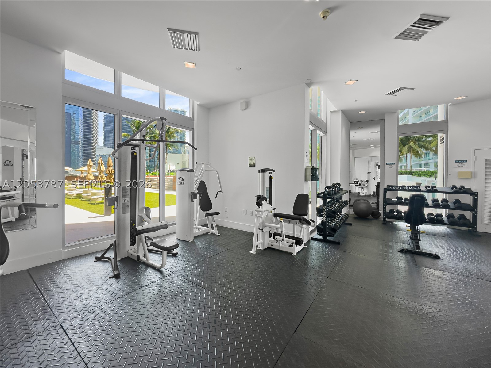 350 S Miami Ave #2102, Miami FL 33130