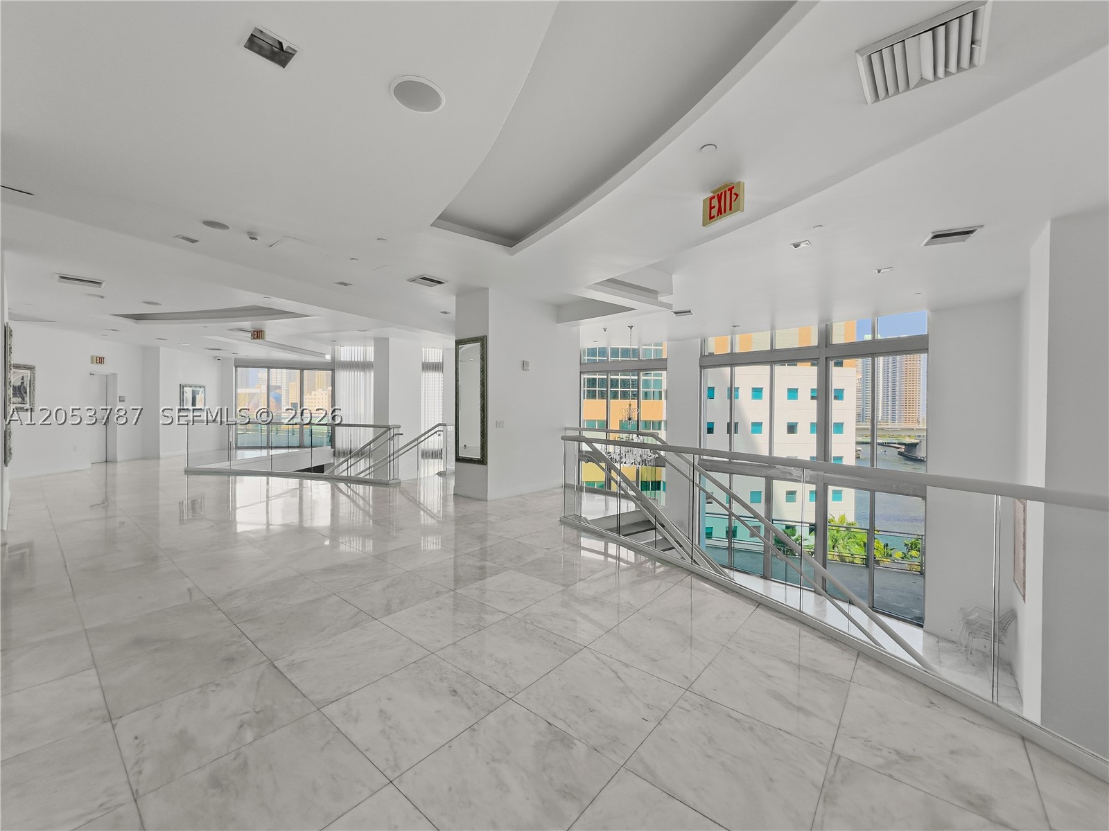 350 S Miami Ave #2102, Miami FL 33130