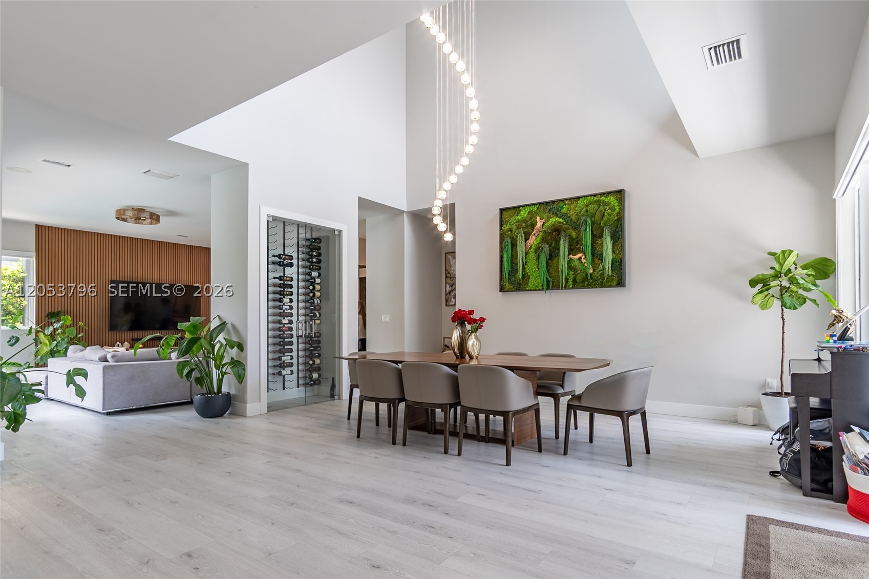 10043 NW 75th Ter, Doral FL 33178