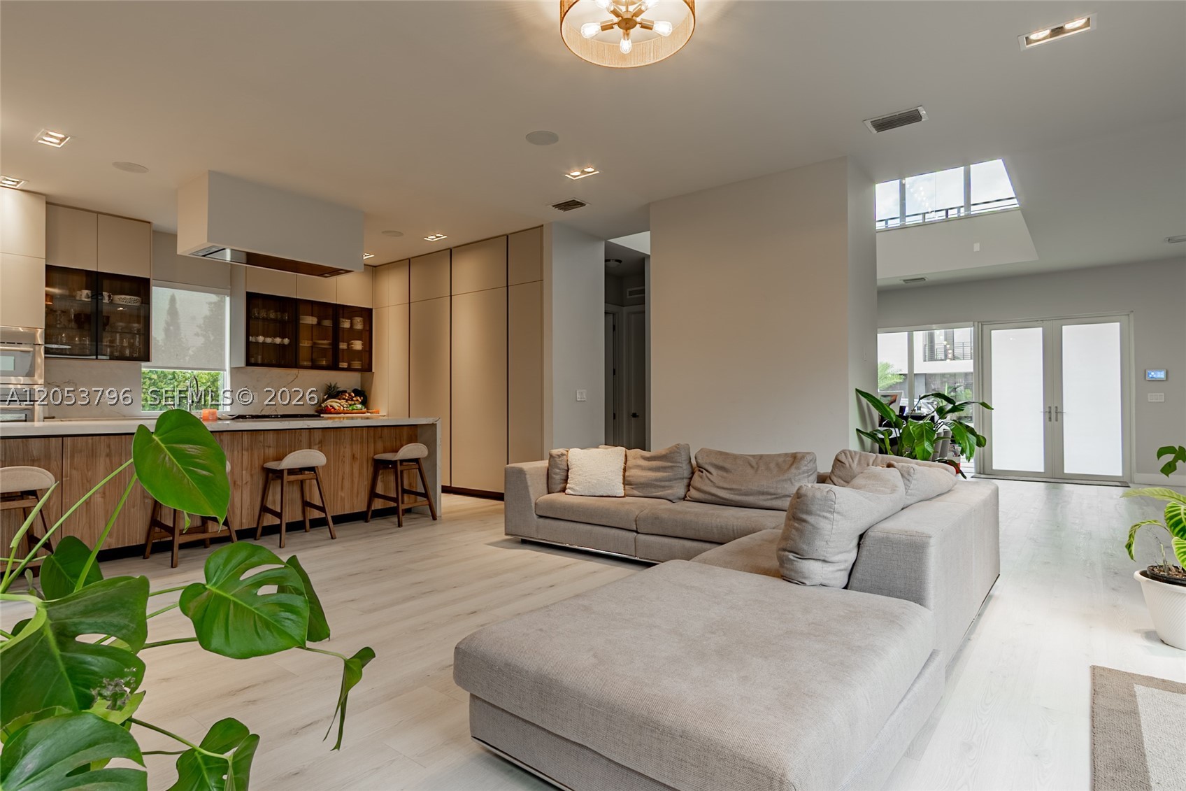 10043 NW 75th Ter, Doral FL 33178