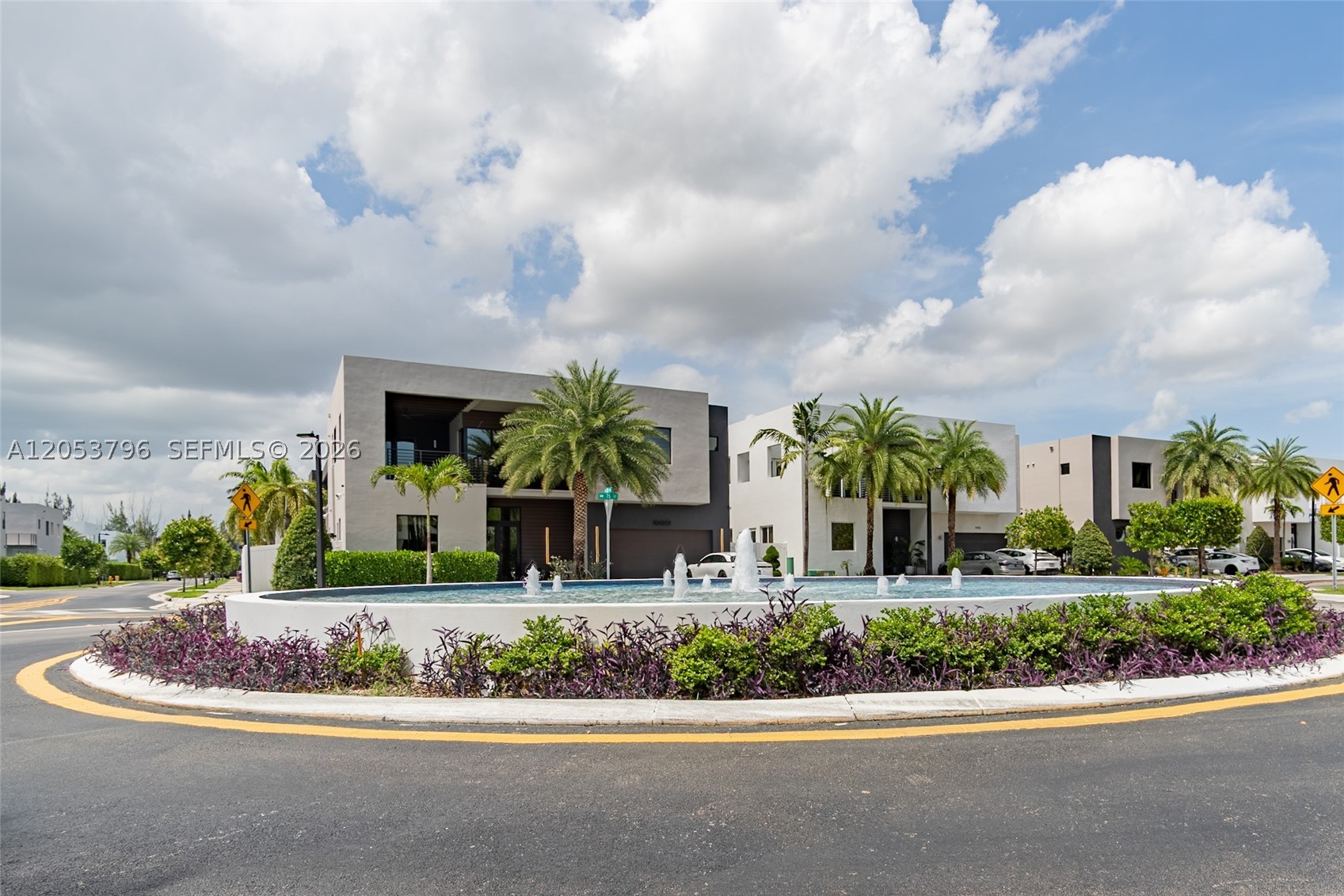 10043 NW 75th Ter, Doral FL 33178