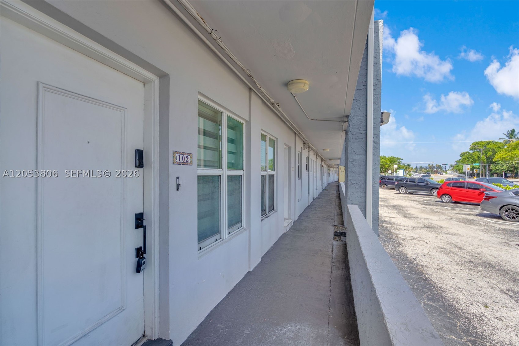 2225 NE 123rd St #102, North Miami FL 33181