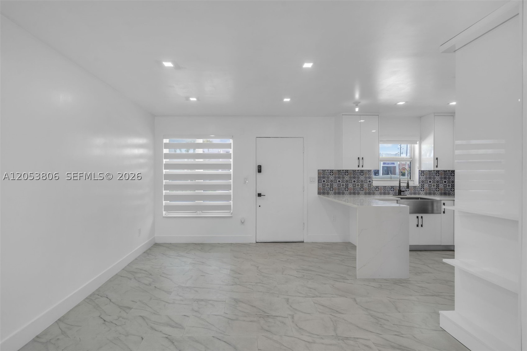 2225 NE 123rd St #102, North Miami FL 33181