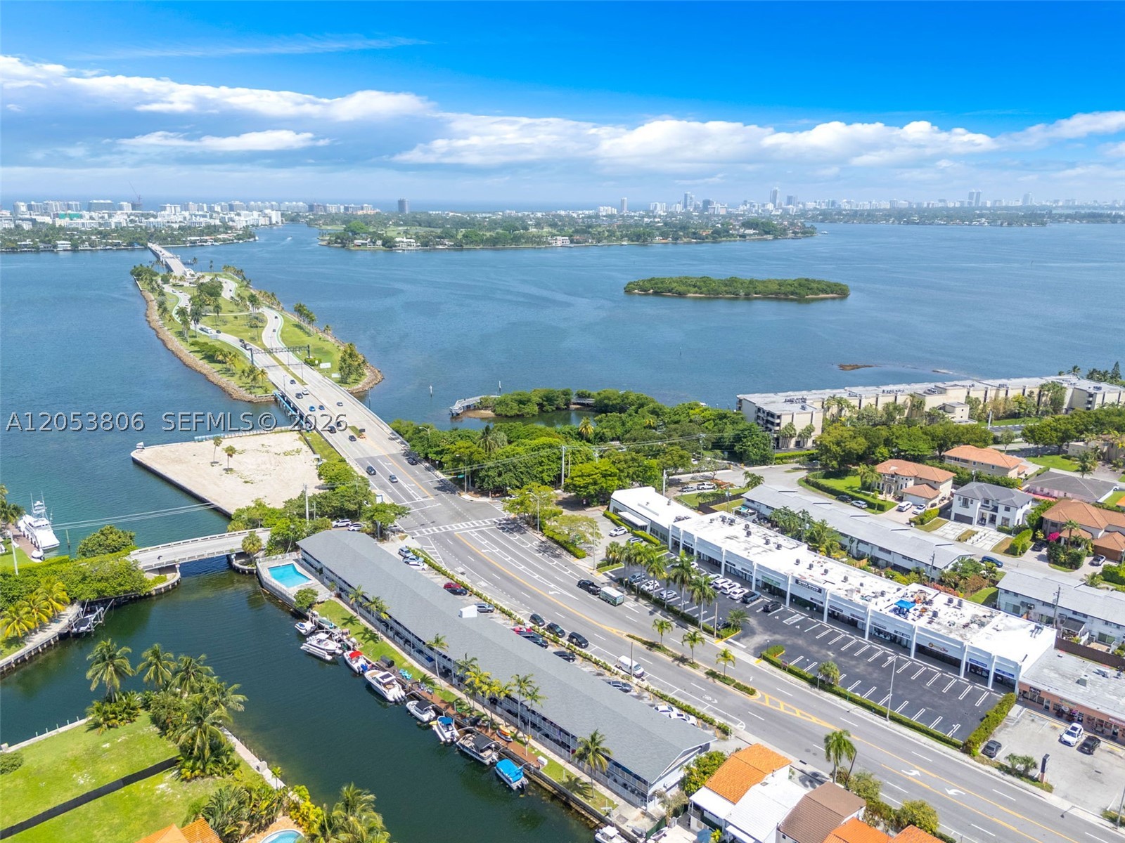 2225 NE 123rd St #102, North Miami FL 33181