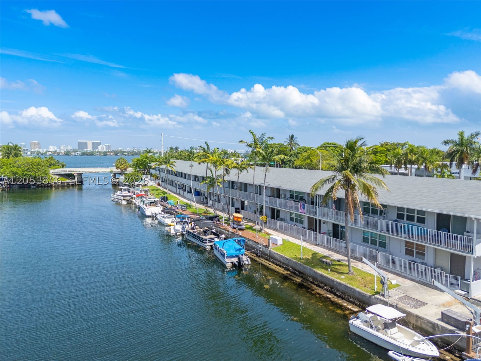 2225 NE 123rd St #102, North Miami FL 33181