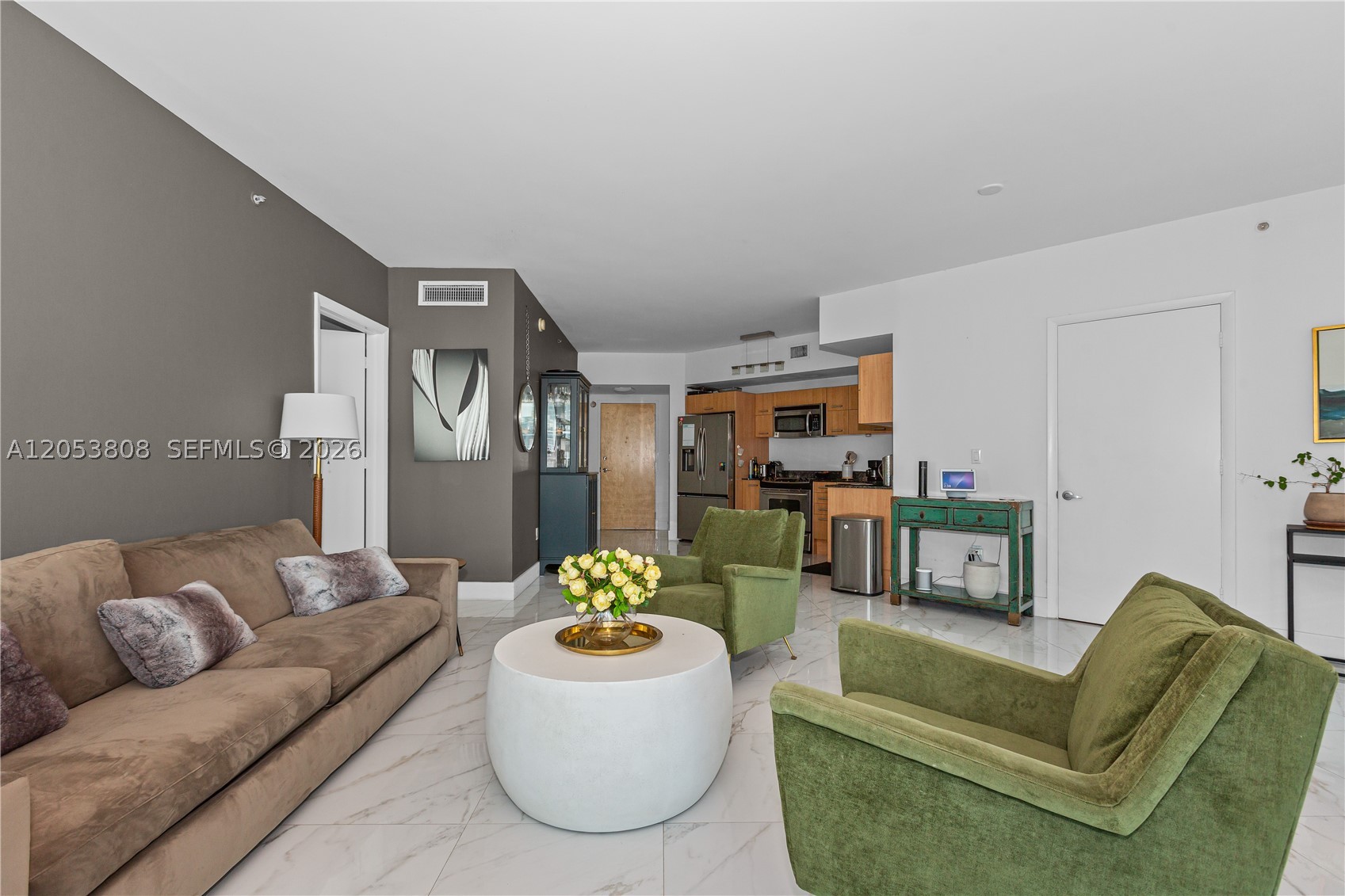 350 S Miami Ave #2102, Miami FL 33130
