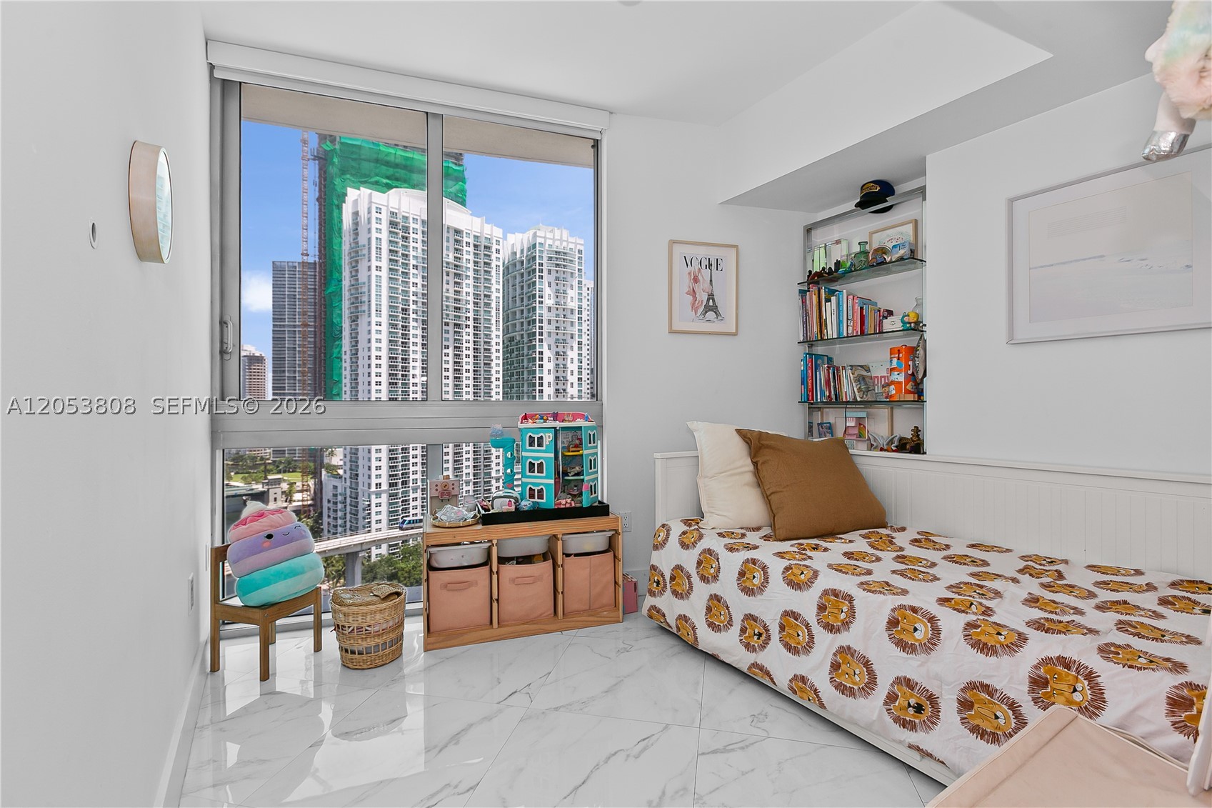 350 S Miami Ave #2102, Miami FL 33130