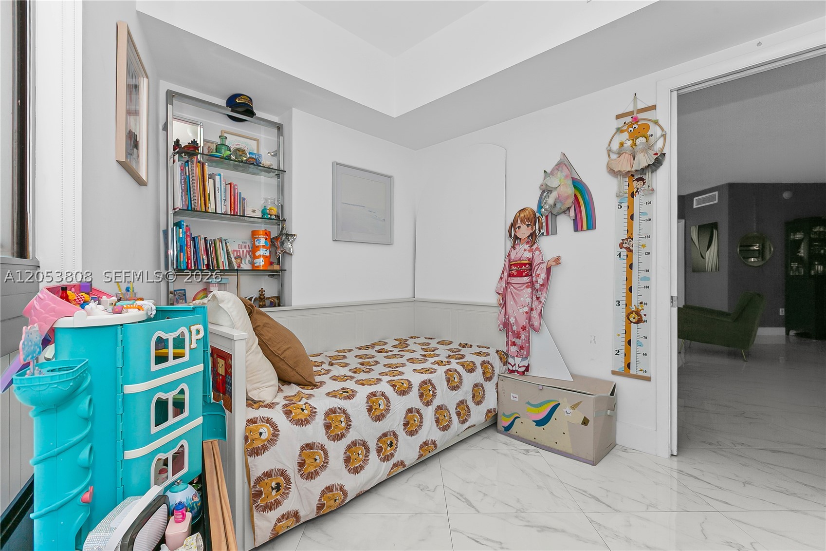 350 S Miami Ave #2102, Miami FL 33130