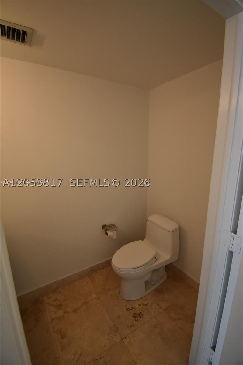 41 SE 5th St #1506, Miami FL 33131