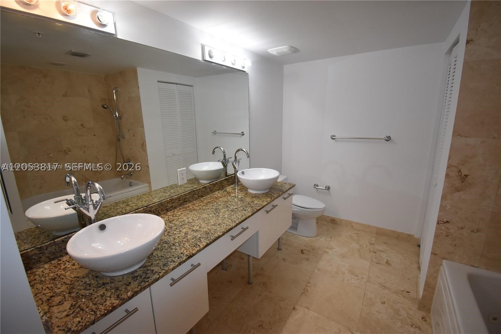 41 SE 5th St #1506, Miami FL 33131