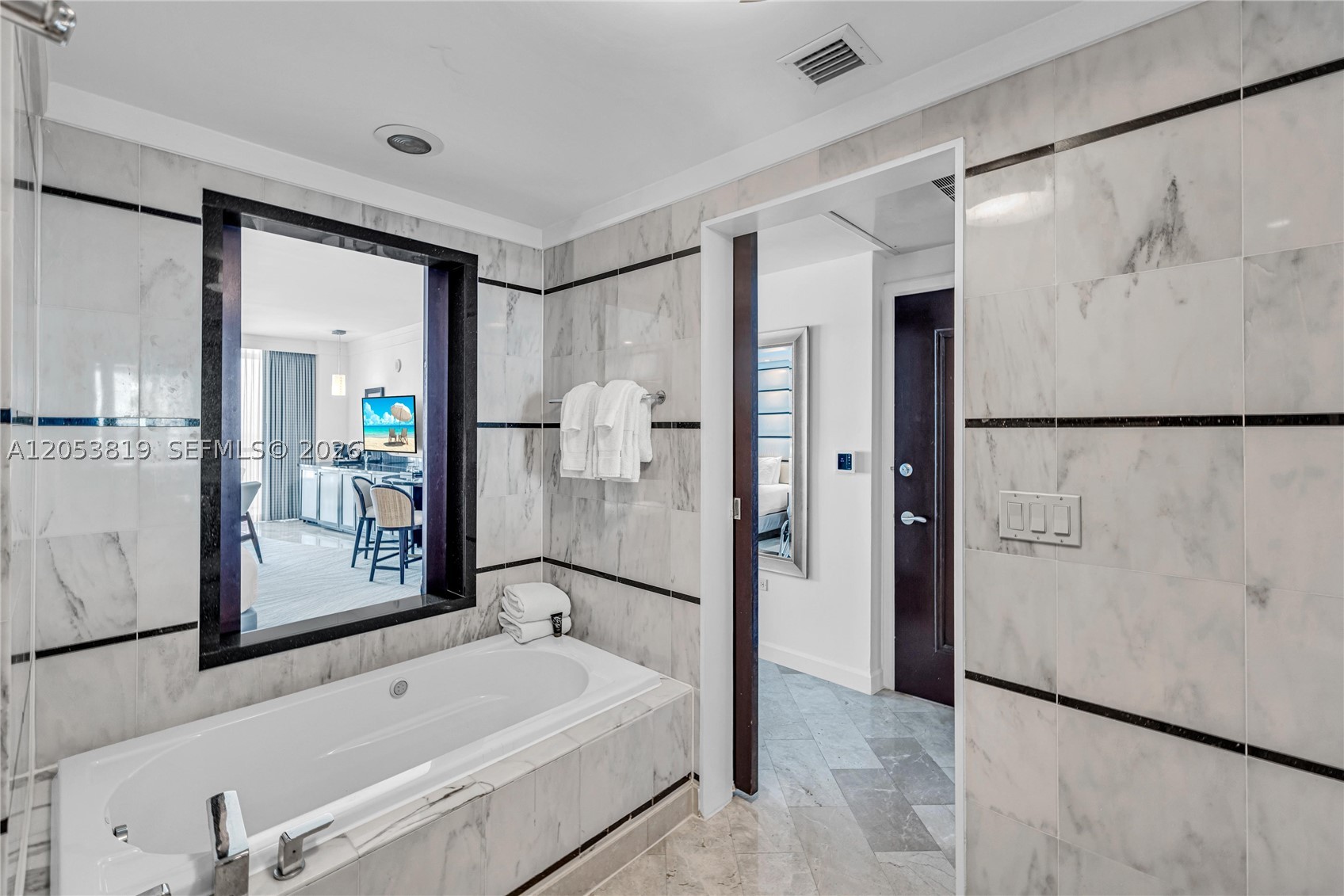 4391 COLLINS AVE #1706, Miami Beach FL 33140