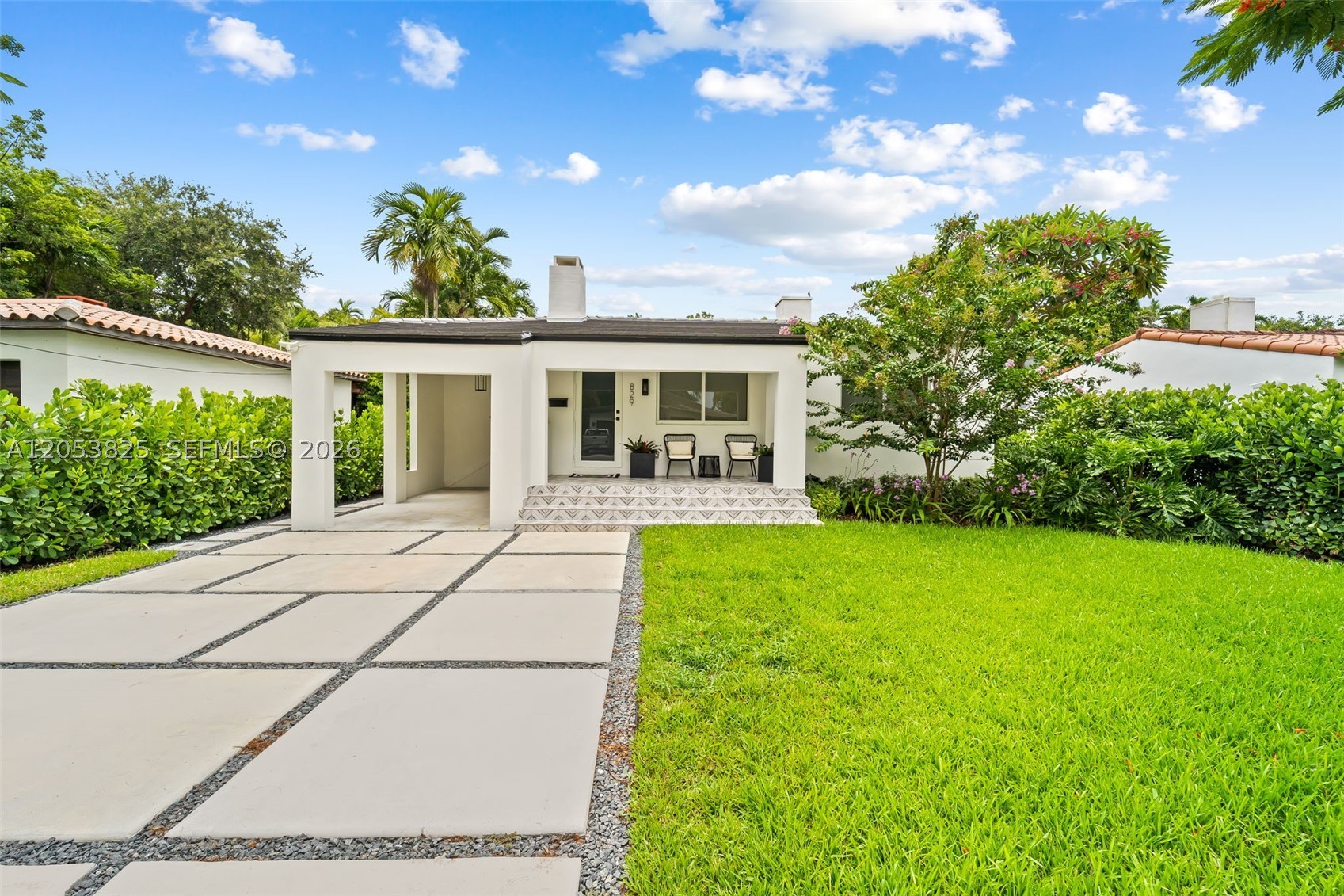 829 Granada Groves Ct, Coral Gables FL 33134