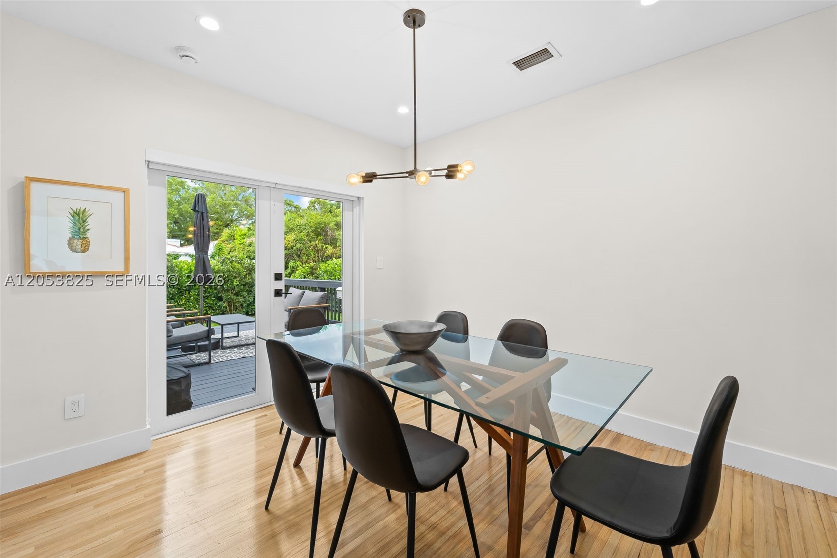 829 Granada Groves Ct, Coral Gables FL 33134