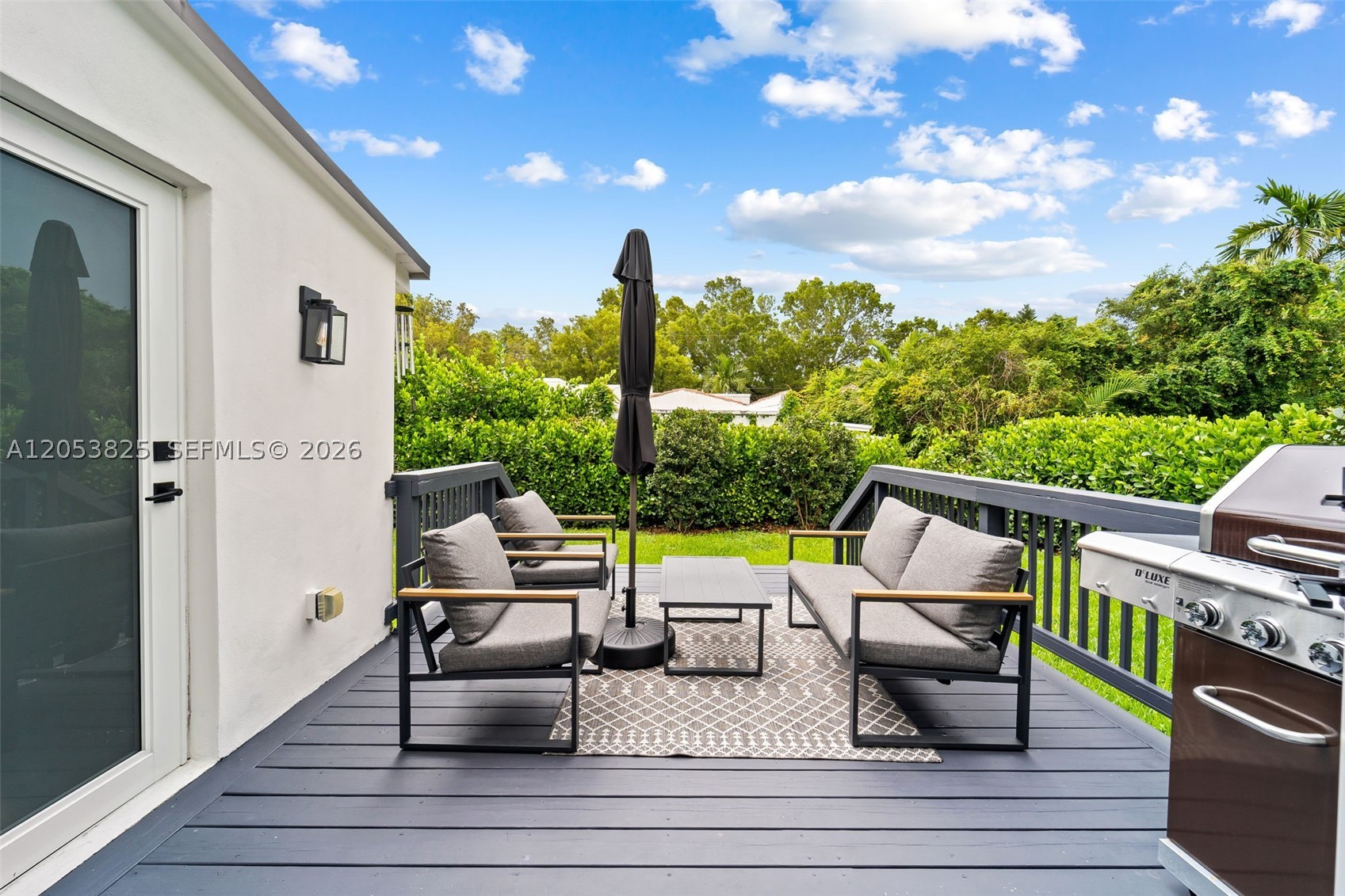 829 Granada Groves Ct, Coral Gables FL 33134