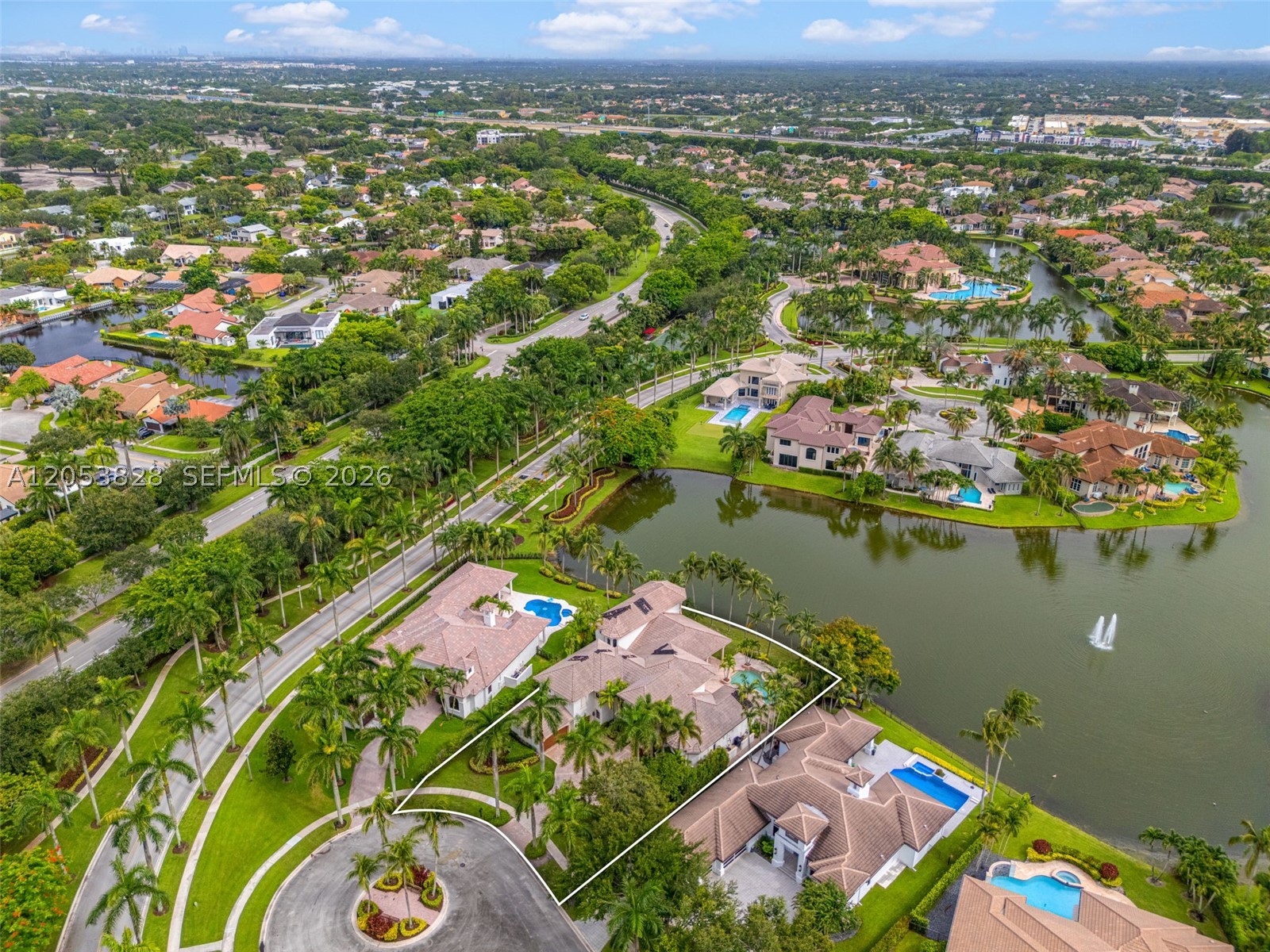 343 Merlin Way, Plantation FL 33324